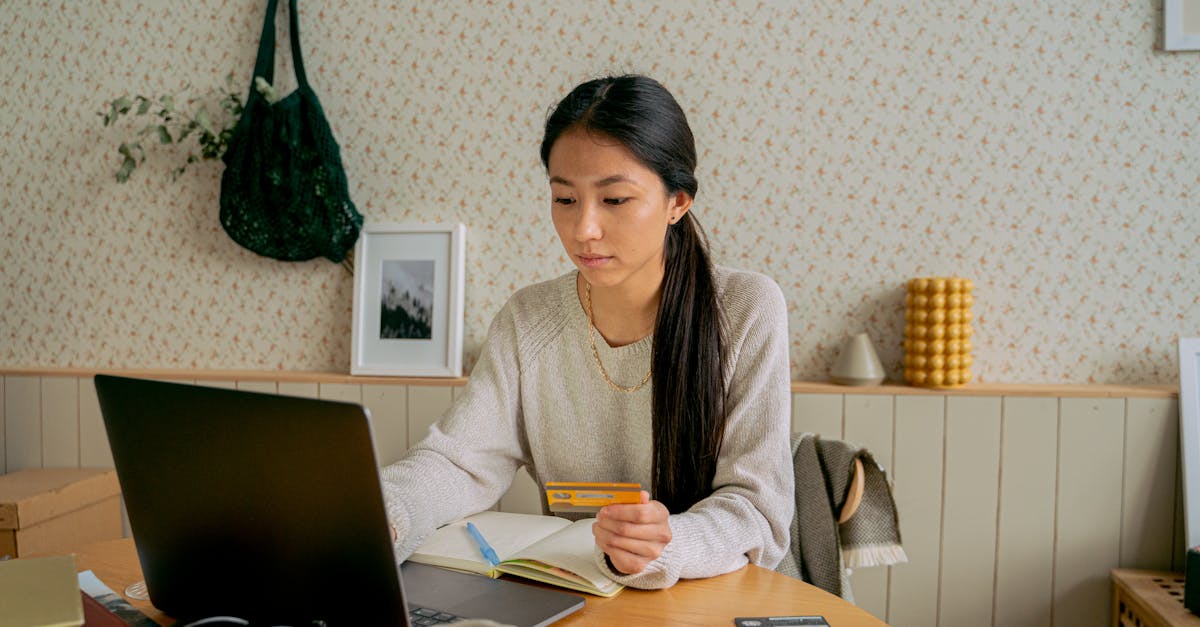 entdecken sie unsere umfangreiche auswahl an kreditkarten, die maßgeschneiderte lösungen für ihre finanziellen bedürfnisse bieten. genießen sie attraktive angebote, viele vorteile und sichere transaktionen!