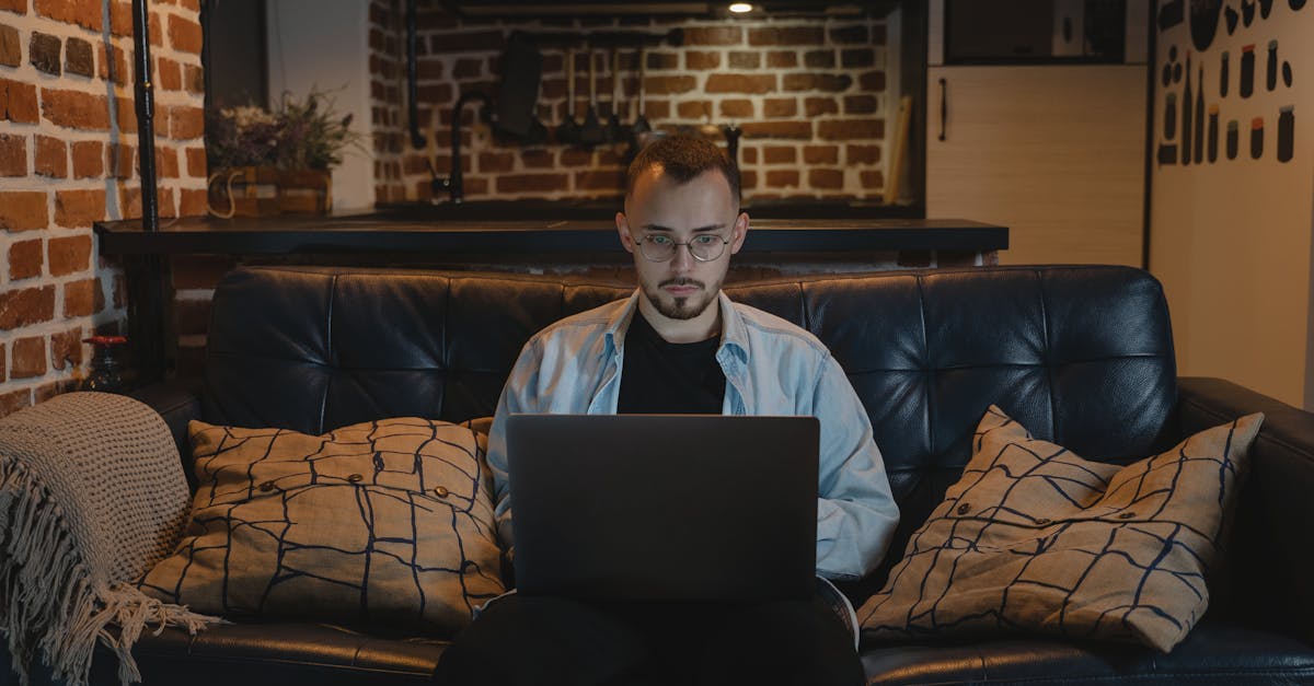 entdecken sie die besten tipps und tricks für ein effizientes und inspirierendes home office. optimieren sie ihren arbeitsplatz zu hause für maximale produktivität und komfort.