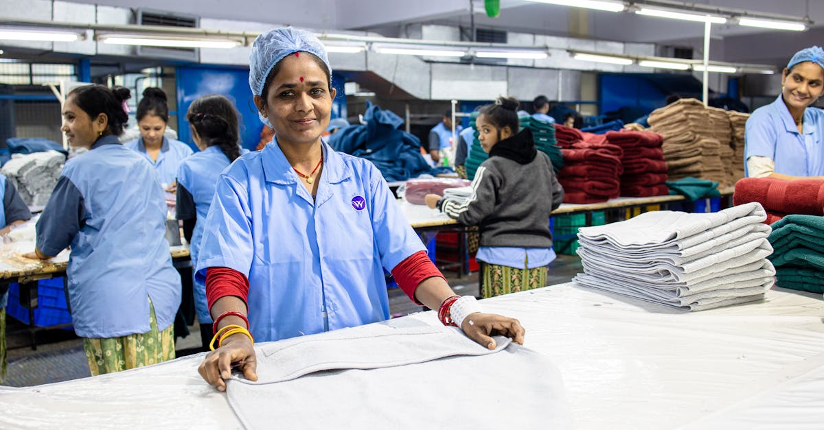 entdecken sie die kraft der frauen, die gegenseitige unterstützung und inspirierende geschichten von frauen, die in verschiedenen lebensbereichen erfolgreich sind. erfahren sie, wie frauen sich ermächtigen und eine positive veränderung in der gesellschaft bewirken.