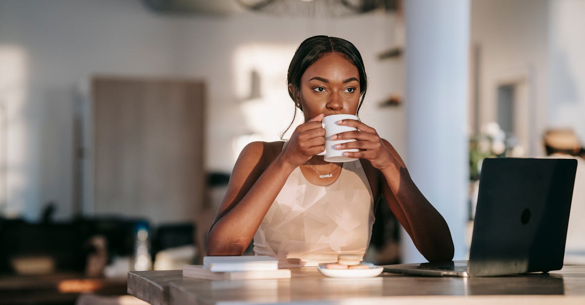 entdecken sie effektive strategien zur verbesserung ihrer work-life-balance. erfahren sie, wie sie beruf und privatleben harmonisch in einklang bringen können, um stress zu reduzieren und ihr wohlbefinden zu steigern.