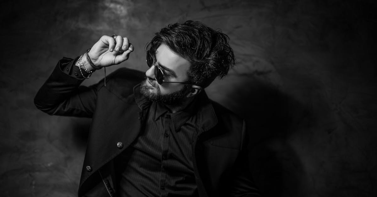 Modegeschichten: Ein Blick auf die evolution der fashion durch die jahrzehnte